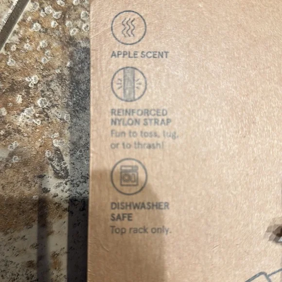 Bark Super Chewer wag harbor Tugboat float - Picture 3 of 4